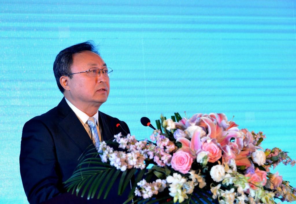 省委教育工委副书记李光华讲话