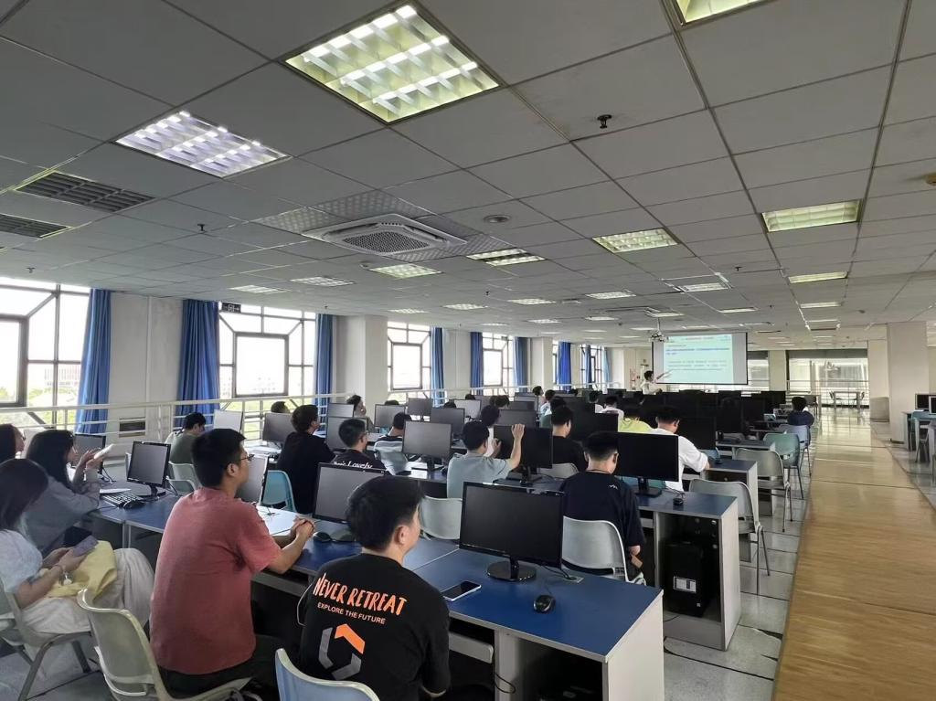 CF985489FD15395759596619BAFDEE54.jpg CF985489FD15395759596619BAFDEE54.jpg
