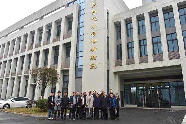 http://www.swpu.edu.cn/__local/7/A4/EE/172B289B00BA31170823CE8FE70_50F52834_1A550.jpg