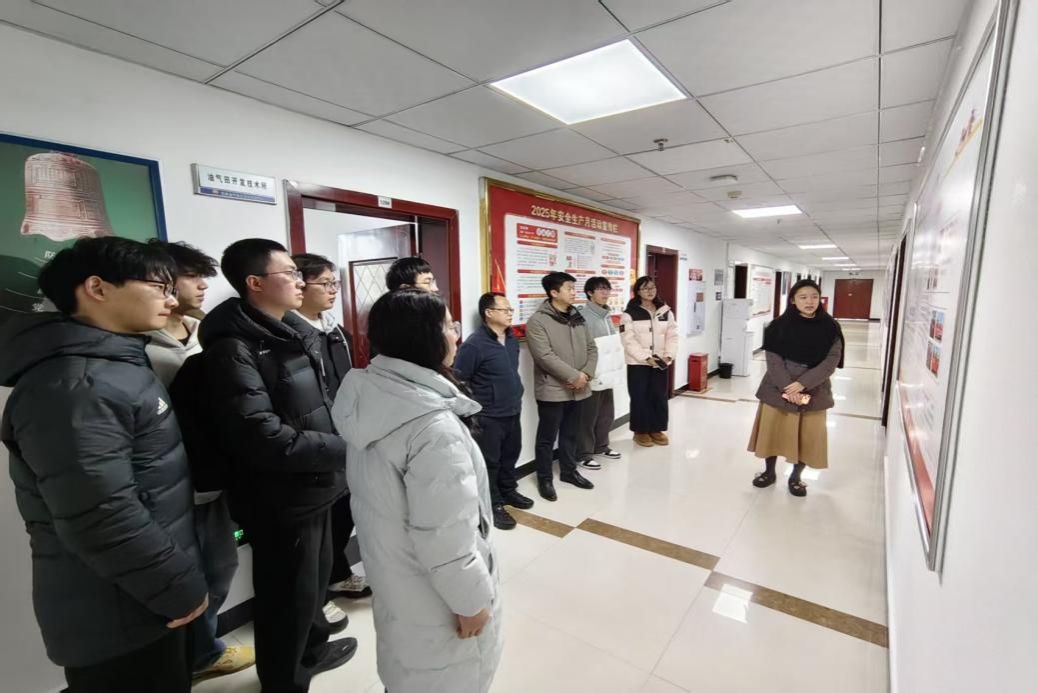 达州归巢实践队赴达州市川东北气矿参观交流