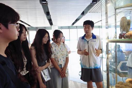 img_v3_02mh_8ae3c408-a75f-41c4-9cb5-170d2e24bc0g