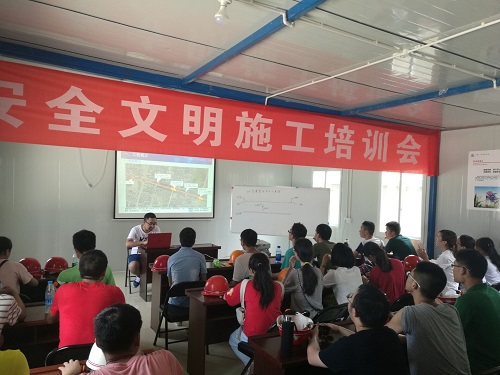 技术人员专业讲解知识