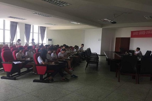 疾控中心朱主任发表讲话