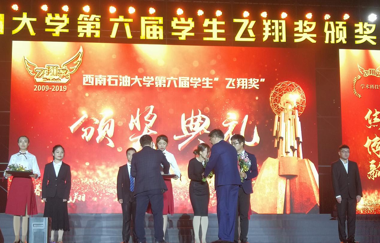 817DBBB259E6864DBD7919EC8AD318BB