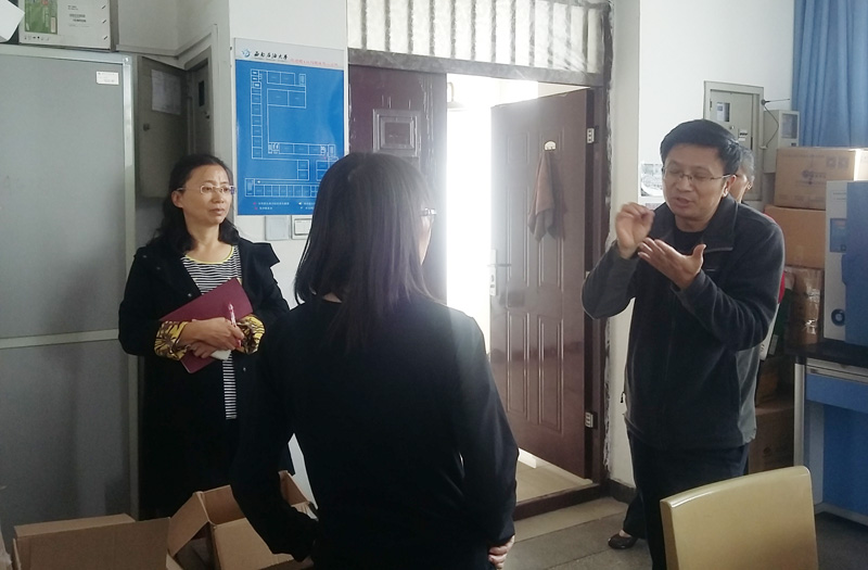 书记、院长带队到实验室以现场办公会方式解决实验室安全管理难题