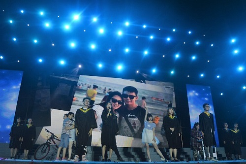 舞台剧《睡在我上铺的兄弟》