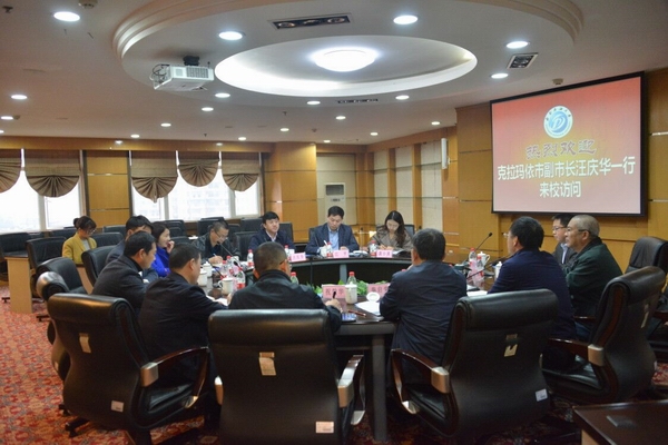 http://www.swpu.edu.cn/__local/8/58/54/A8ADAB521D3CA3372BC8CFABEF2_A3392F82_2C638.jpg