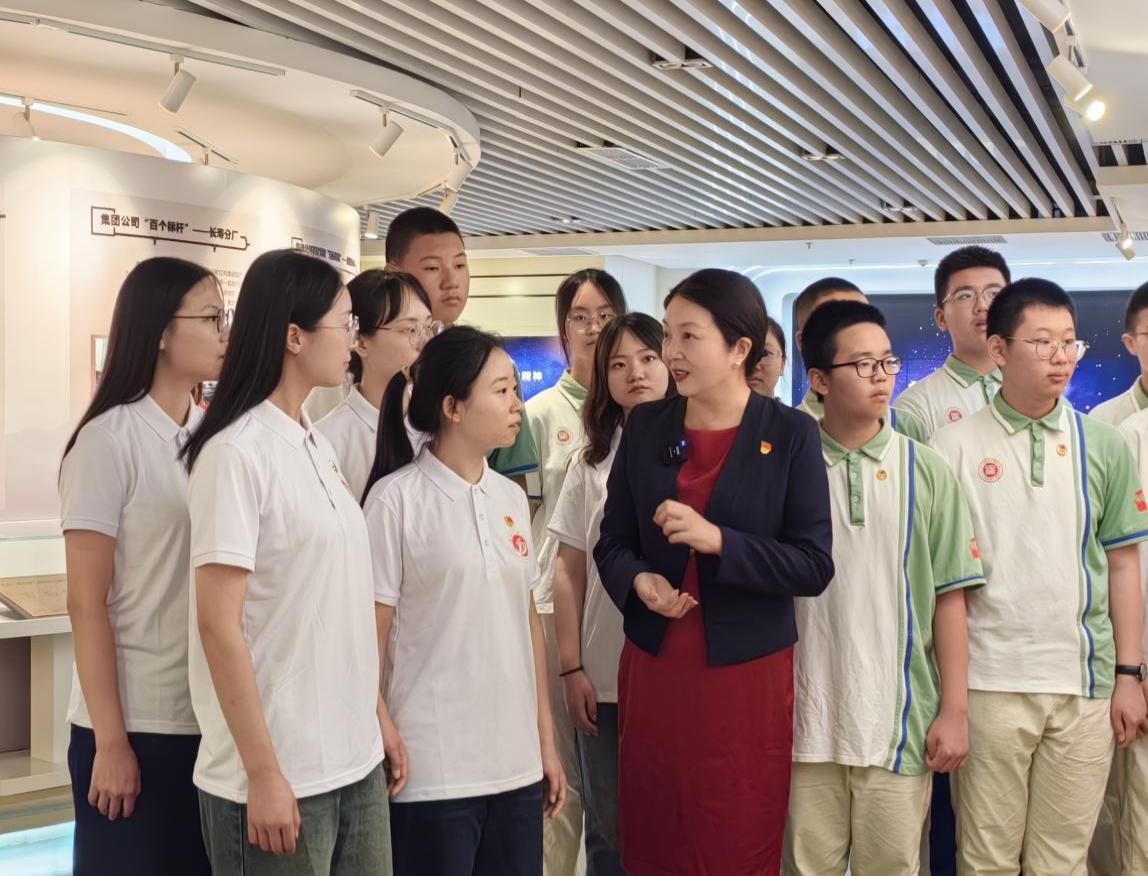 https://www.swpu.edu.cn/__local/8/73/FD/B377C59233FAEB0DD540AAF0431_B0792CE7_30119.jpg