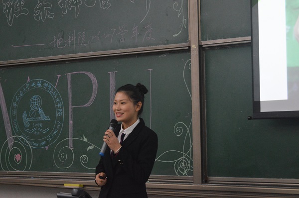 优秀学长学姐答辩