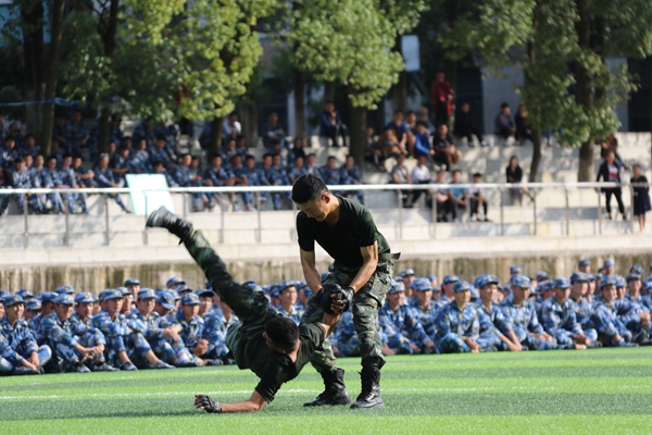 http://www.swpu.edu.cn/__local/9/91/D1/4E8A98AAD9D82ED5CAF042134B3_DB86D43D_3D1E4.jpg