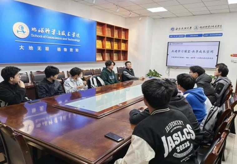 19FCF144EE1C874697D89E4BAF40423C