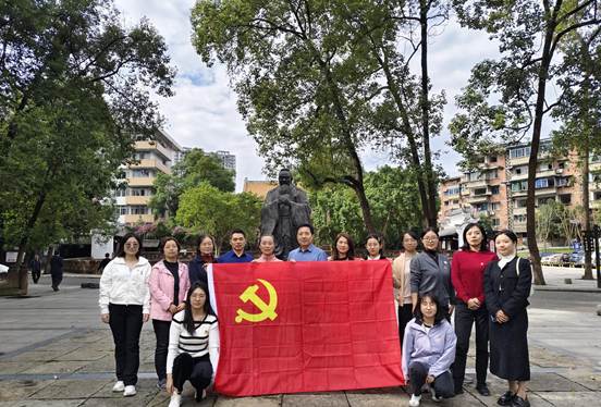 img_v3_02gh_1c99f5e7-cde3-483d-8dc7-9ddb48fda76g