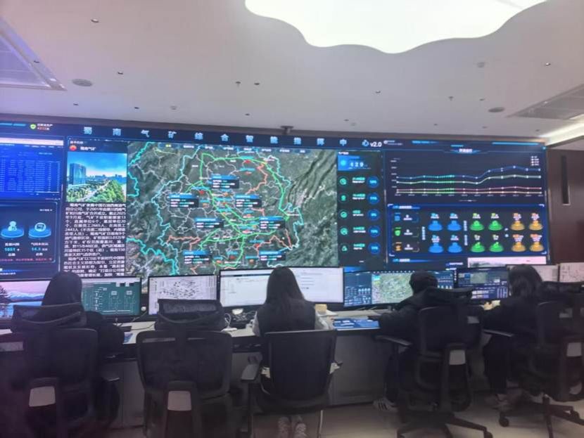 电脑显示屏 AI 生成的内容可能不正确。