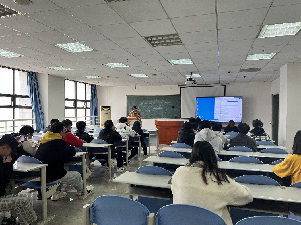 毕业生培训.jpg 毕业生培训.jpg