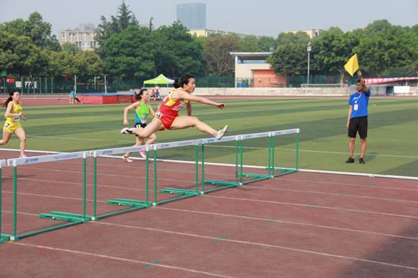 http://www.swpu.edu.cn/__local/3/A6/A3/F4347D878B30457BC85D1AB869C_7D41A4A7_17E26.jpg