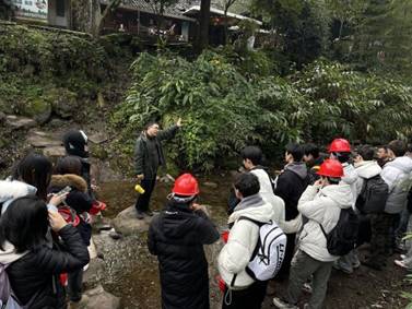 A8C5B332B92C6A51AB7888B5B51D3693