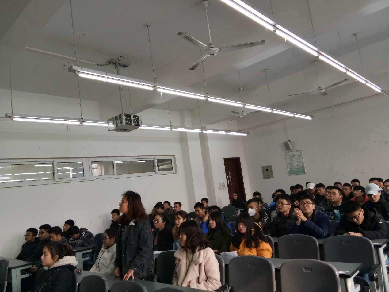 同学们积极发表看法
