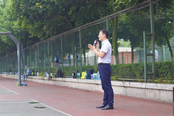 李明科老师讲话