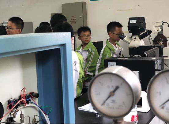 http://www.swpu.edu.cn/__local/E/6C/C4/C8CBD2F659907D6F82B1FFA15CA_AC73C505_763E.jpg