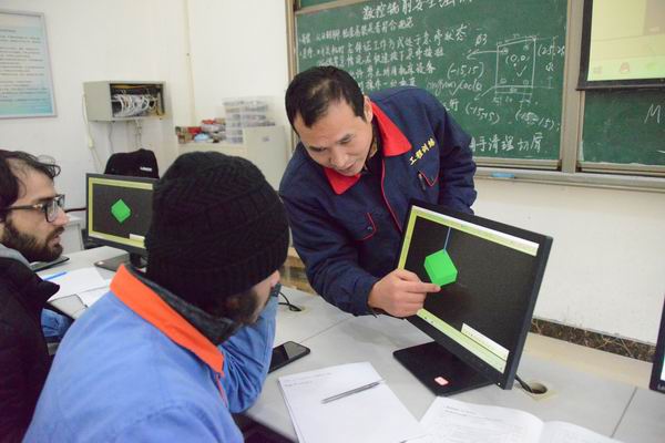 说明: https://www.swpu.edu.cn/__local/F/60/5F/906BB2A56E30226449162BA3A14_C40605CD_1438E.jpg