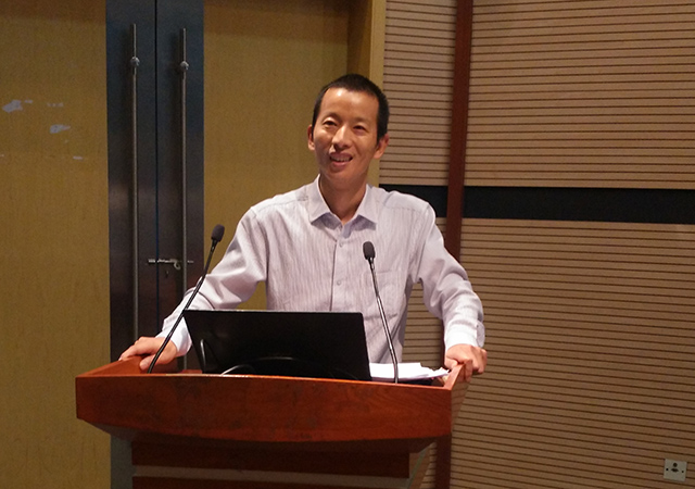 马克思主义学院 副院长 崔发展作总结发言