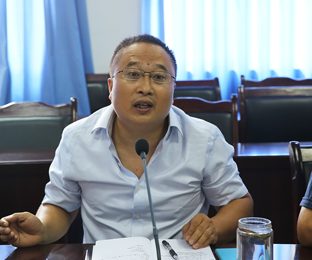 帅建祥书记主持