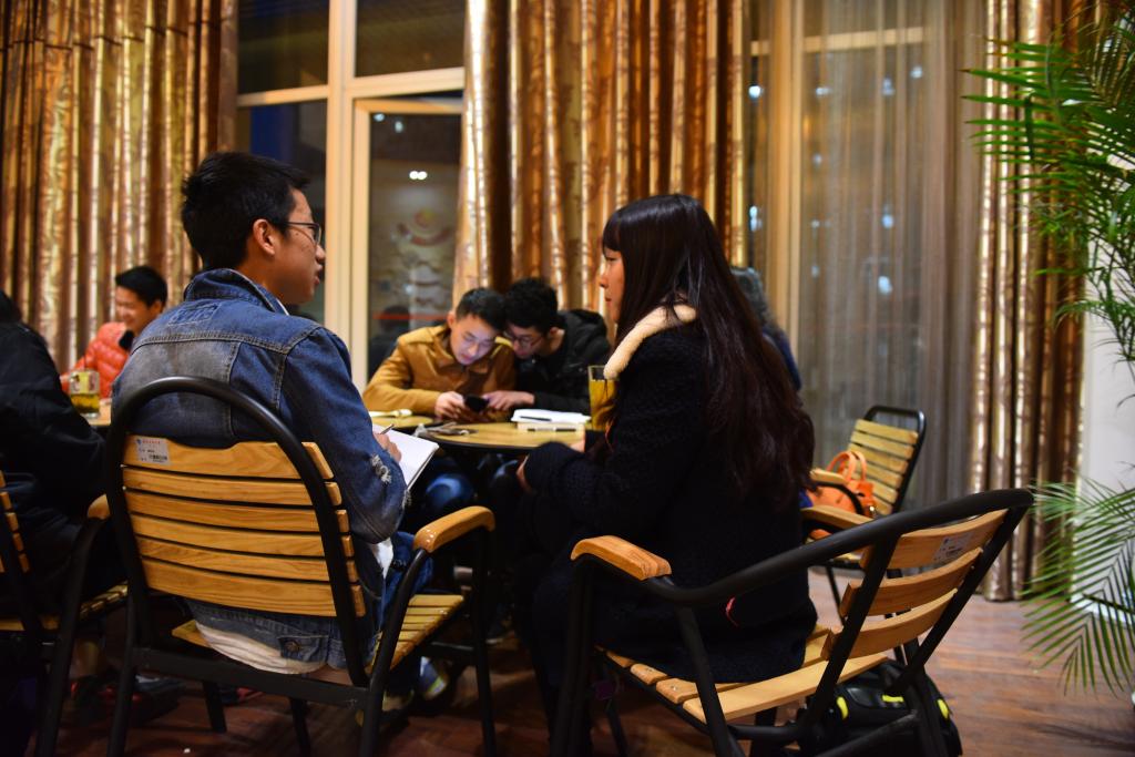 各学院俱乐部负责人相互交流