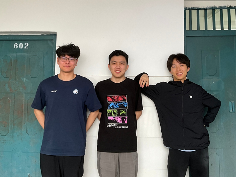 6栋602室+从左到右为兰淇润,都子轩,黄庆哲.png