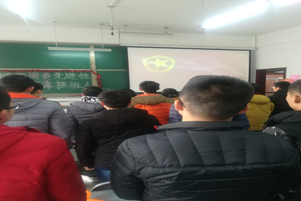 大家合唱团歌