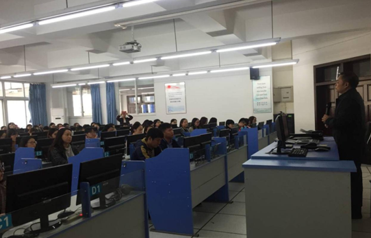 宣讲会现场(二)